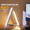 Lámpara de escritorio triangular única con carga inalámbrica  10W