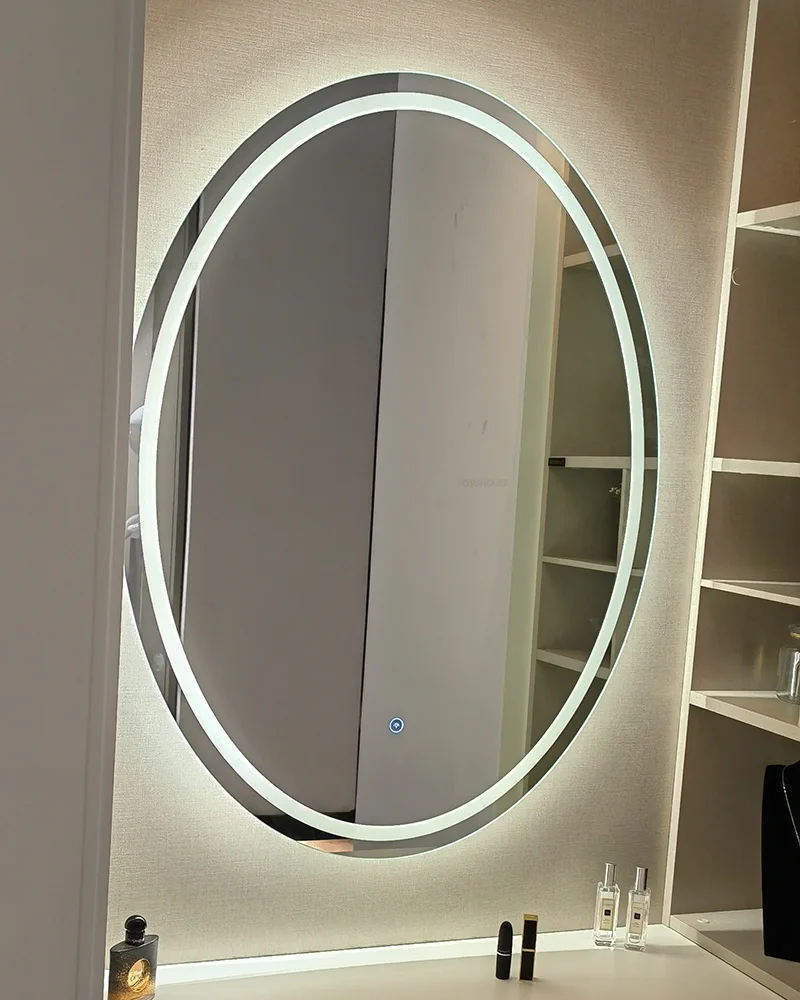 Espejos de baño ovalados inteligentes modernos para el hogar, espejos de baño antivaho minimalistas para colgar en la pared, Espejos de maquillaje con pantalla táctil de luz LED